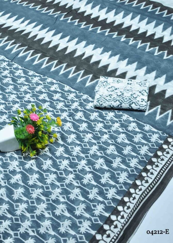 Tharika - 04212-E  Grey Color Summer Special Battik Cotton Saree CM1201613 [RR9C]