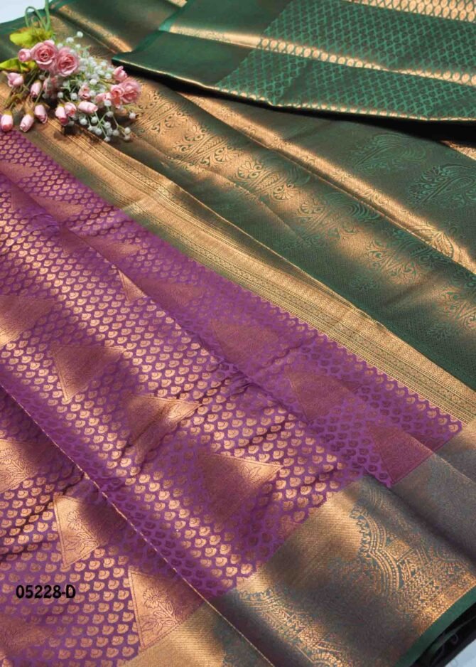 Saathvika - 05228-D  Purple Color Traditional Wear Raw Silk Saree CM1211524 (RR4C)