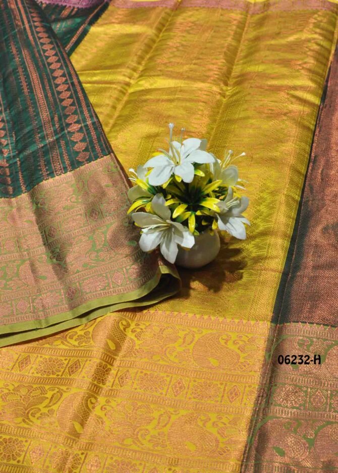 Yashini - 06232-H  Bottle Green Color Traditional Wear Lichi Silk Saree CM1226453 [RR3C]