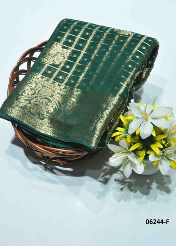 AkhilNila - 06244-F   DarkGreen Color Excellent Traditional Look Mysore Crepe Silk Saree CM1228267 (RR3E)
