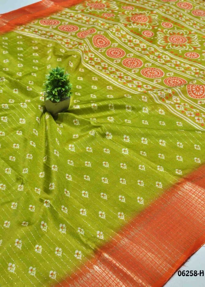 Shreenithya- 06258-H  PearGreen Color Elagant Dola Silk Saree CM1237254 (LR6C)