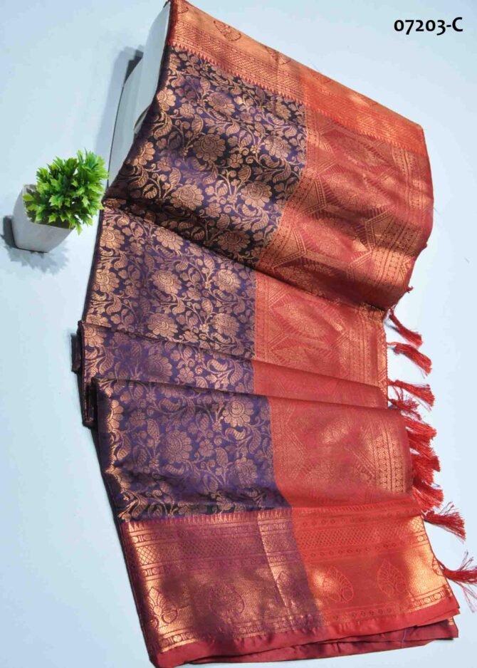 Harivarthini - 07203-C  Purple Color Grand Look Traditonal Wear Raw Silk Saree CM1246086 (LR1C)