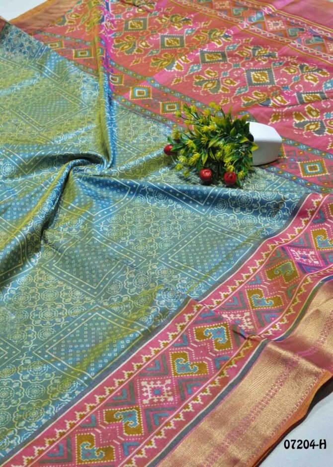 Pratiksha - 07204-H  FrogGreen Color Traditional Wear PochamPally Saree CM1238635 (RR1C)