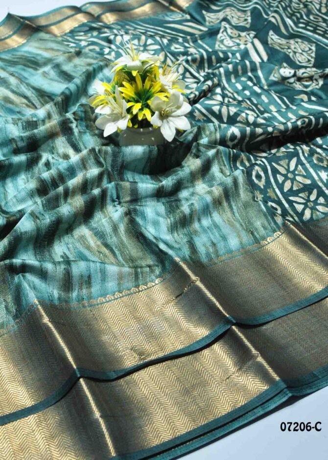 Yazhini - 07206-C  OceanGreen Color Dola Silk Saree CM1236553 (RR1D)