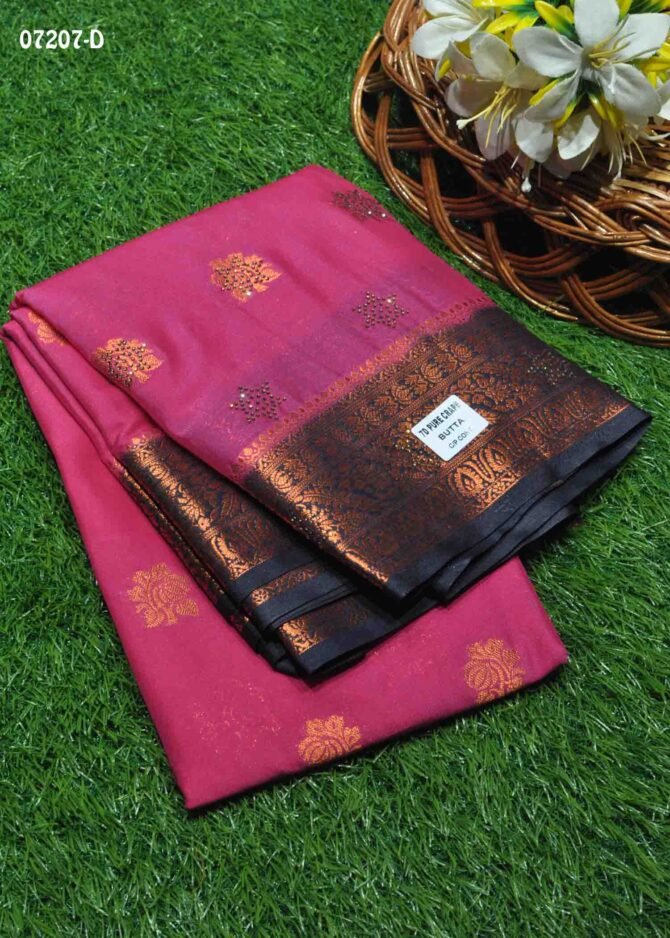 Magizhazhinie - 07207-D  Magenta Color Traditional Look Mysore Crepe Silk Saree CM1253235 (LR3E)