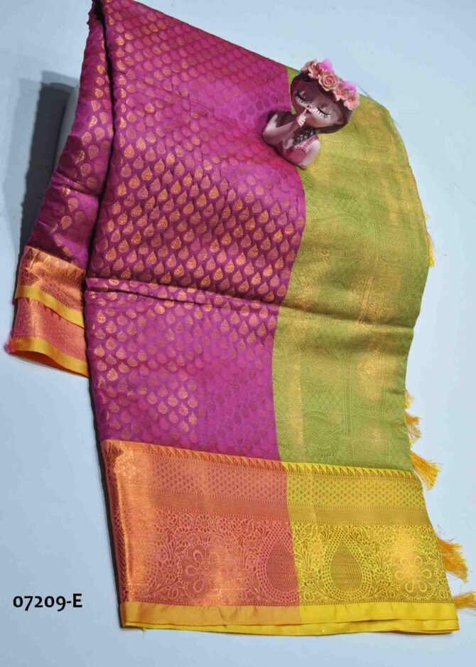 Dikshitha - 07209-E  Magenta Color Grand Look Traditonal Wear Raw Silk Saree CM1246086 (LR1C)