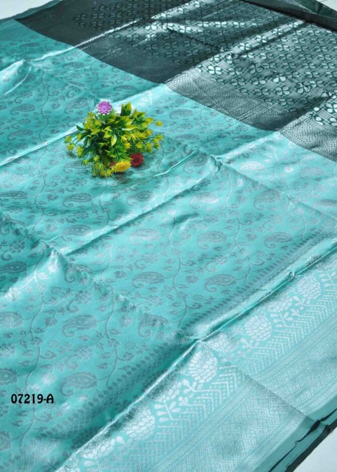 Nethra -07219-A Ultramarine Blue Color Traditional Wear Banarasi Saree CM1227223 (RR3D)