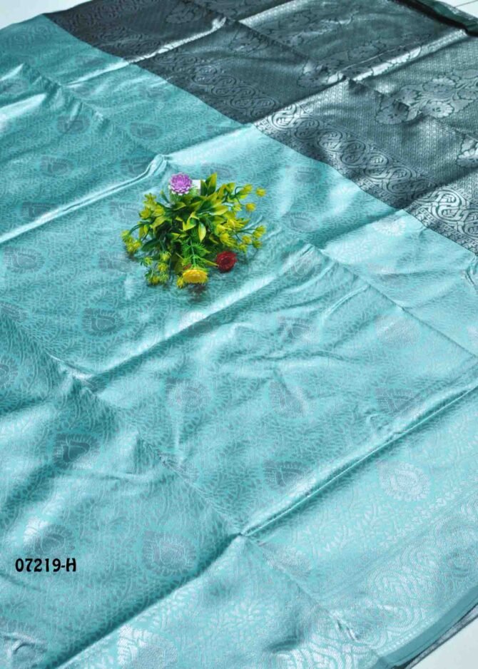 Nethra -07219-H Ultramarine Blue Color Traditional Wear Banarasi Saree CM1227223 (RR3D)
