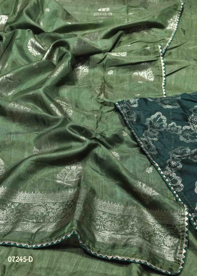 Aishwarya -07245-D  Hunter Green Color Elegant Look Vichithra Silk Saree CM1248887 (LR6D)