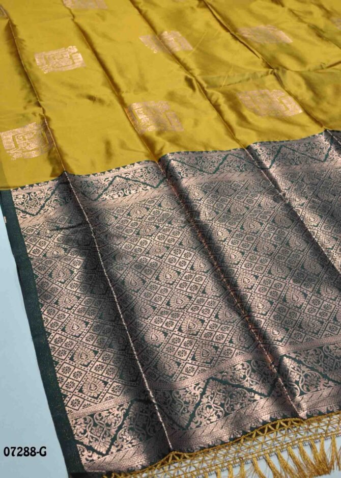 SriVidhya - 07288-G   Jasmine Yellow Color Grand Look Banarasi Saree CM1248025 (LR2C)