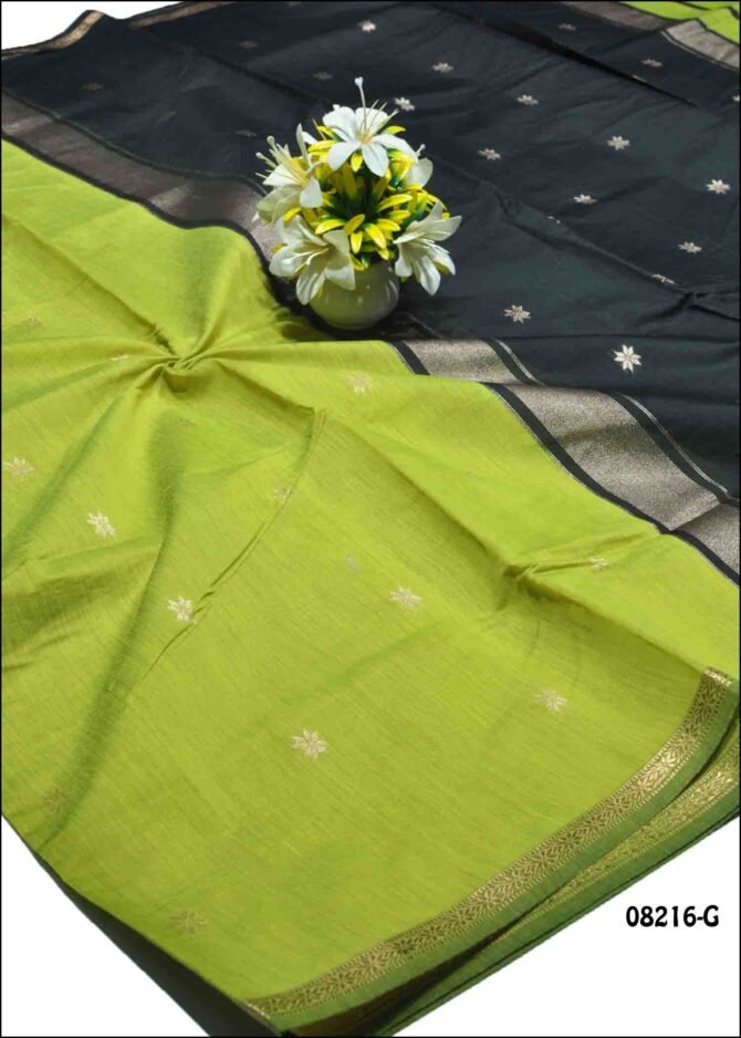 Kundavai -08216-G  Parrot Green Color Elagant  Rich Look Silk Cotton Saree CM1255184 (RR13D)