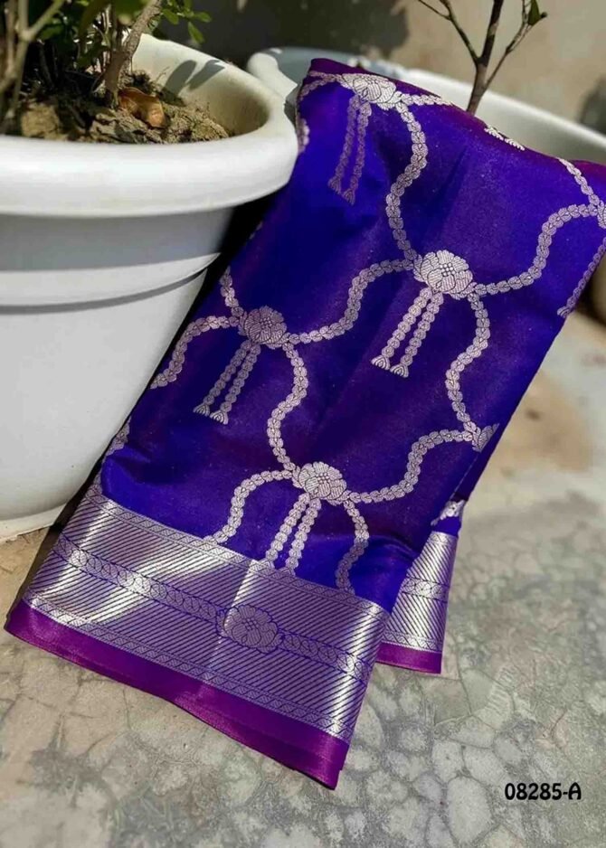 Hina Khan - 08285-A Violet Color Hina Khan Inspired Banarasi Kataan Silk Saree CM1264955
