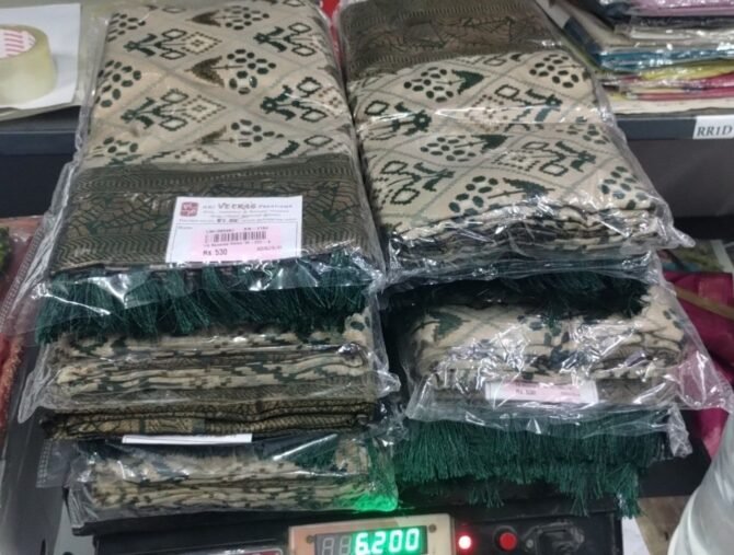 KN 10530-A fancy banarasee saree CM1305481