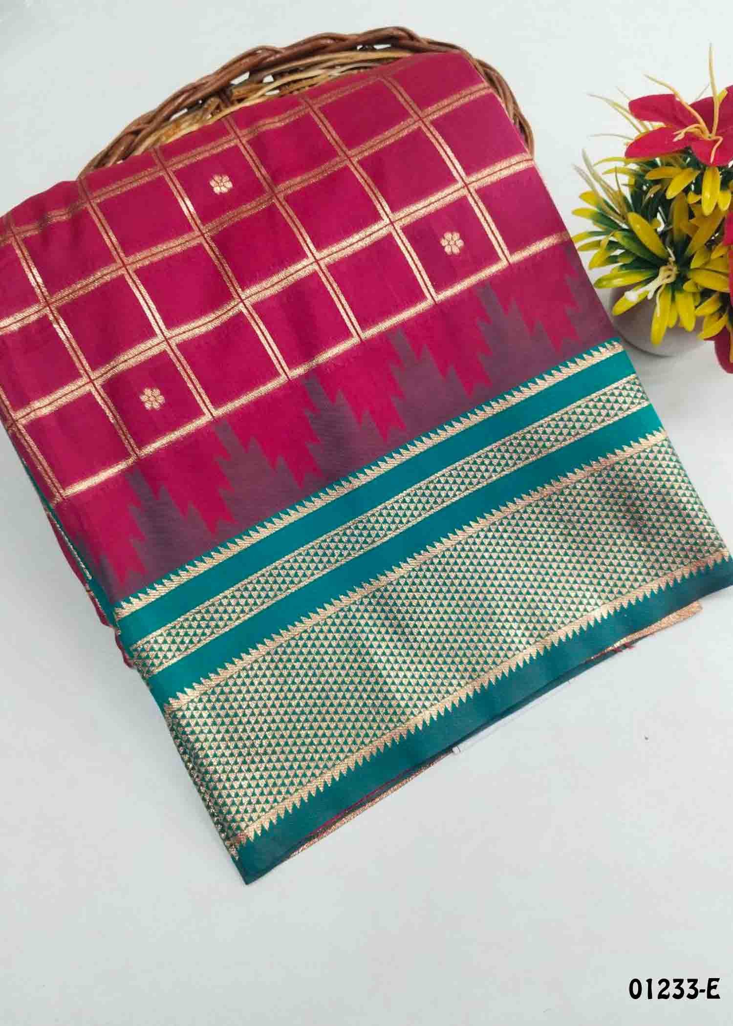 Eganthika - 01233-E DarkPink Color Excellent Traditional Checked Banaras Saree CM1340138 (RR1B)