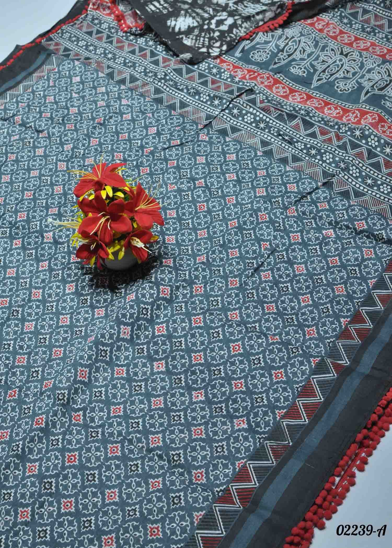 Vainavi -02239-A Grey Color Trendy Pure Cotton Saree CM1357917 (RR4C)