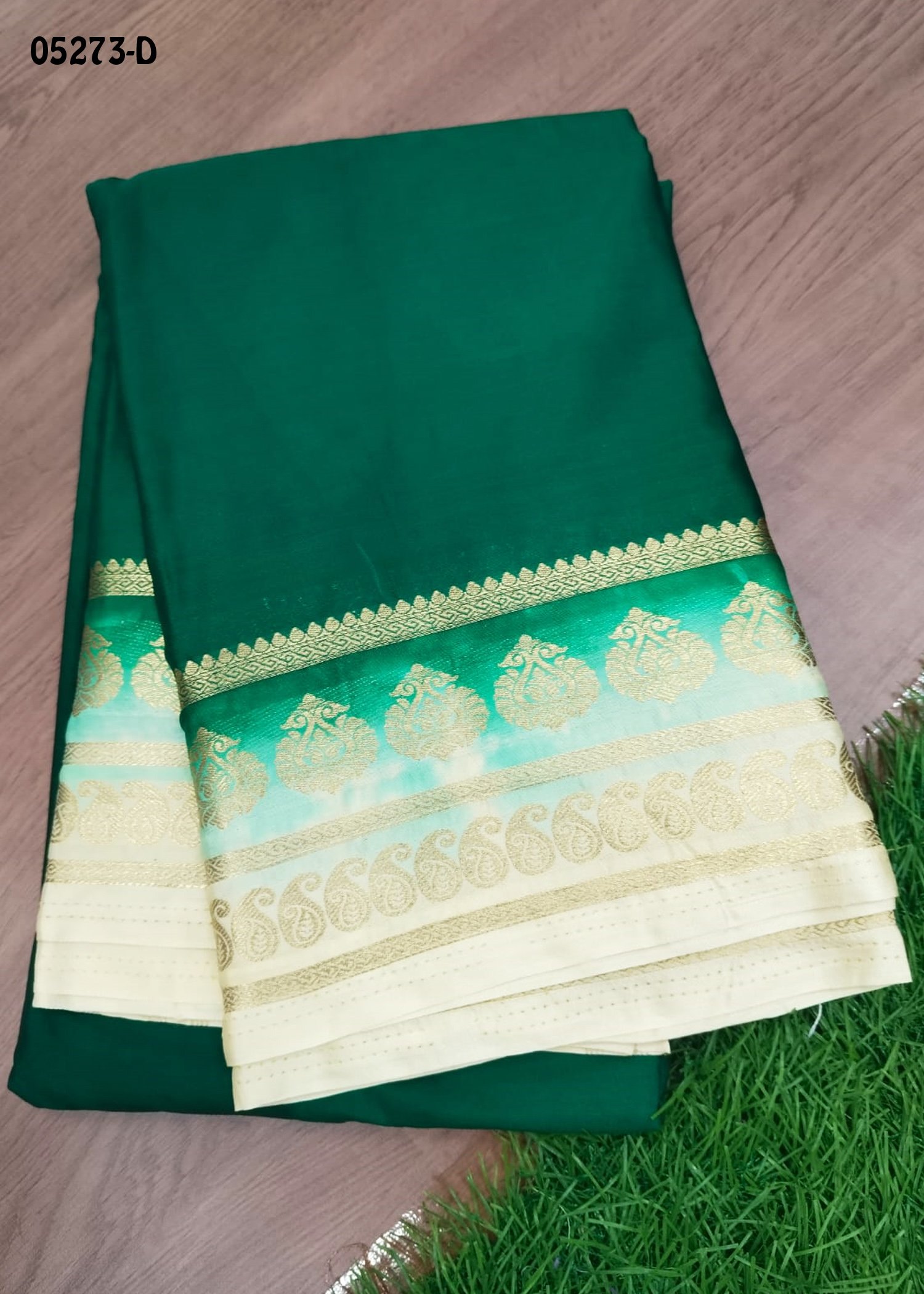 Vaashini - 05273-D DarkGreen Color Mysore Crepe Silk Saree CM1405110 (RR3E)