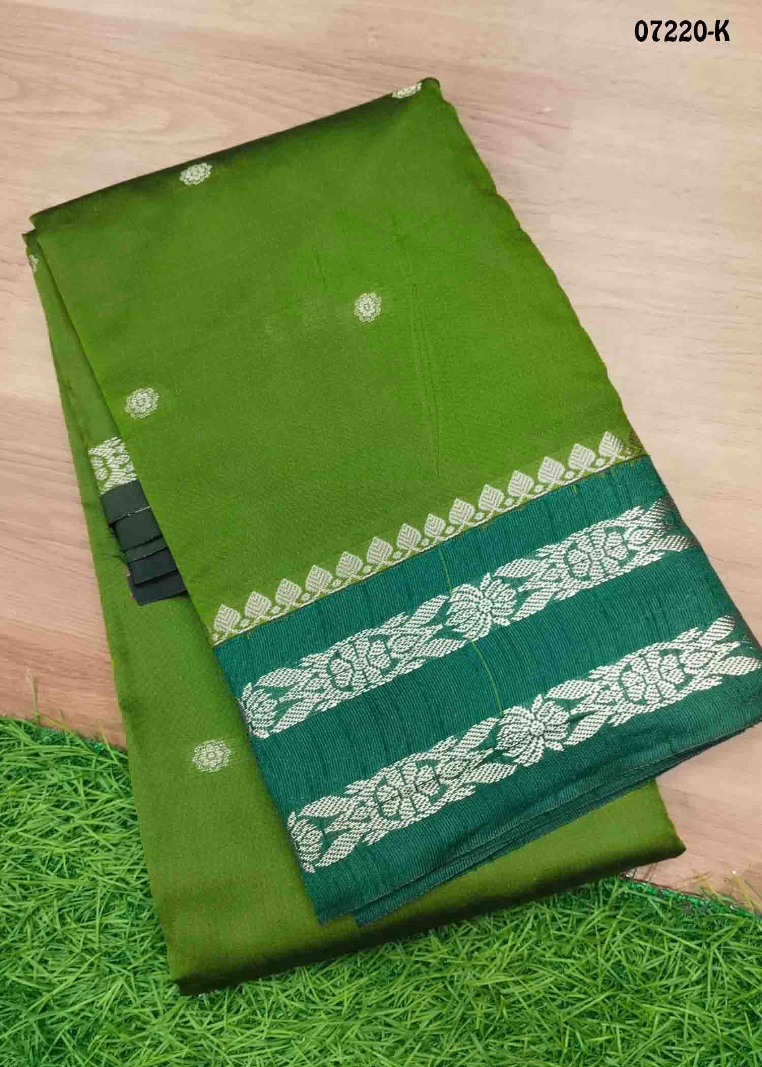 Chandralekha - 07220-K Green Color Excellent Lichi Silk Saree CM1432008 (LR2E)