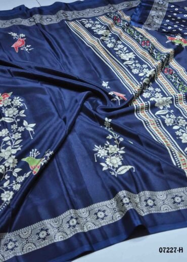 Azhagi - 07227-H  NavyBlue Color Trendy Crepe Saree CM1426673 (LR4B)