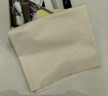 Thamil 35-A halfwhite and Lightblue colour lining material CM1435823