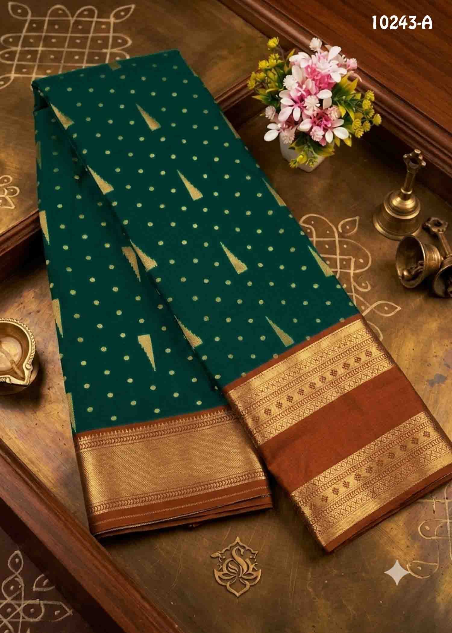 Yazhini -10243-A PineGreen Color Traditional Semi-Pattu Saree CM1486047 (LR4B)