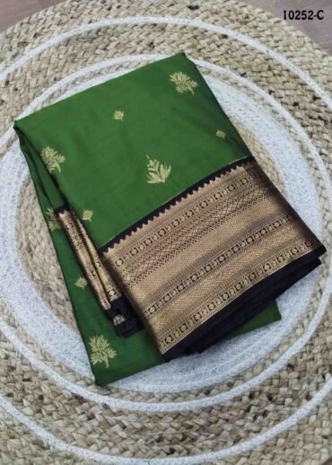 Rajeshwari -10252-C  Green Color Traditional Semi Soft Silk Saree CM1486049 (LR4E)